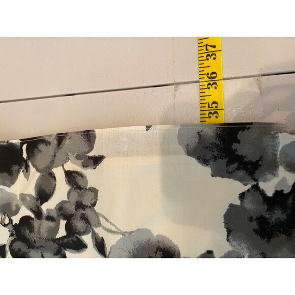 Ann Taylor Loft Petites Black & White Floral Sleeveless Ruffle Front Dress 2P - Picture 6 of 9